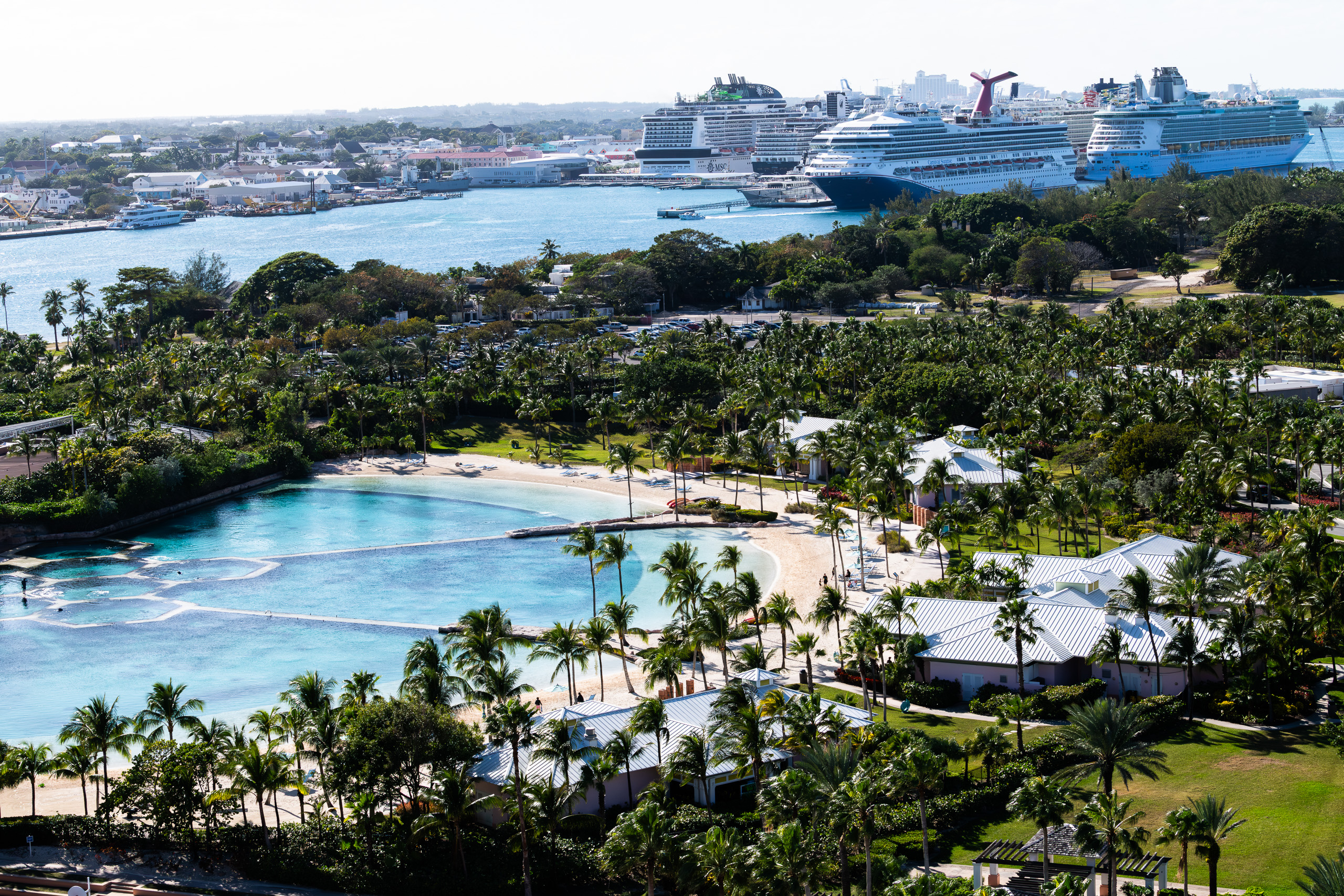 Cruise ships on the horizon beyond the lagoon — Nassau harbour is next door