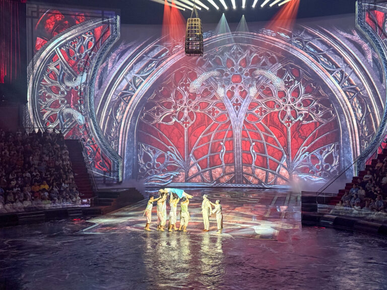 A red set piece filling the whole stage